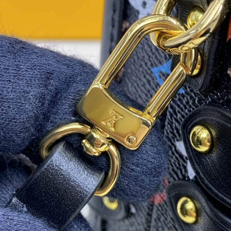 Lv belts replica Magnetic LV Game On Petite Malle