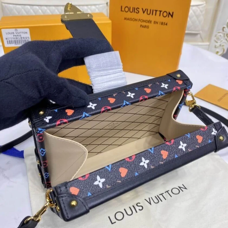 Lv belts replica Magnetic LV Game On Petite Malle
