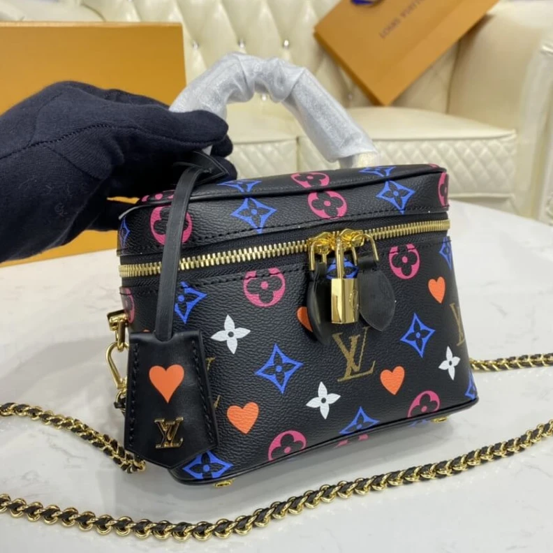 Replica bags Chain Dro Louis Vuitton Game On Vanity PM Black
