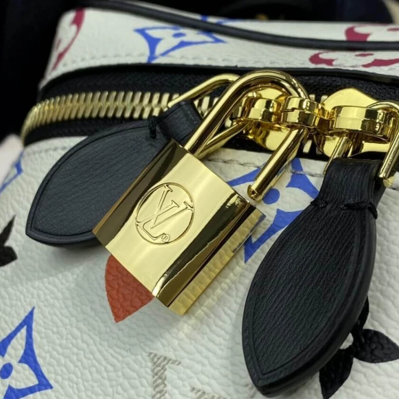 Replica bags lv Key bell Louis Vuitton Game On Vanity PM White