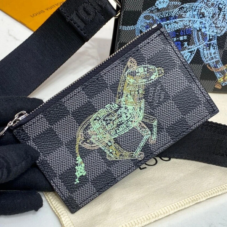 Mythick ru Strap dro Louis Vuitton Gaston Wearable Wallet