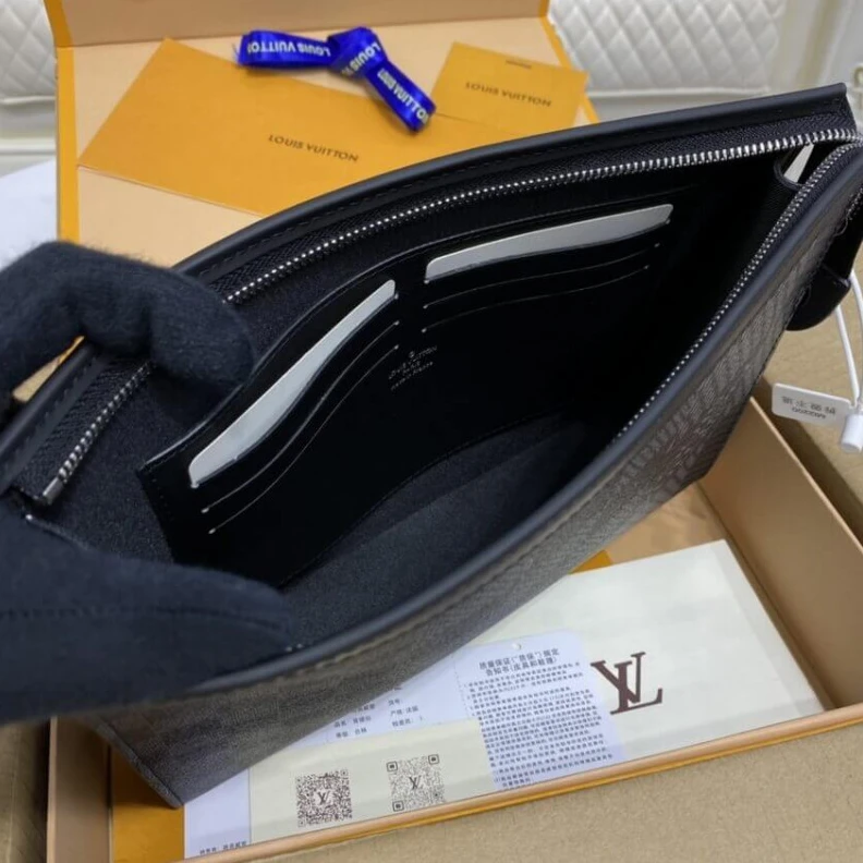 Top lv Zip closu Louis Vuitton Gray Damier Graphite 3D Canvas Pochette Voyage