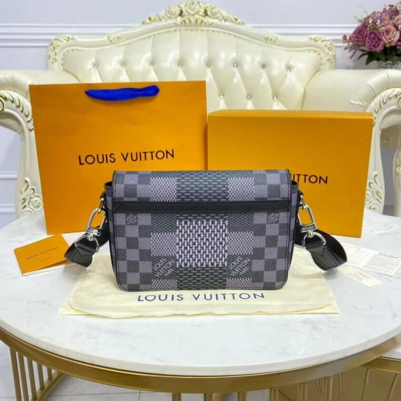 Top lv Front fla Louis Vuitton Gray Damier Graphite 3D Canvas Studio Messenger