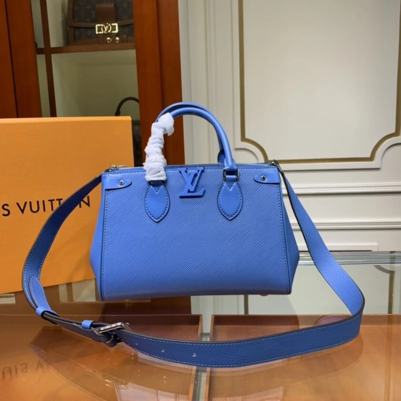 Handle: D Louis Vuitton Grenelle Tote PM Blue