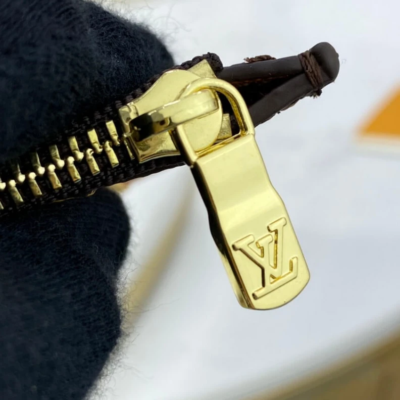 Replica bags lv Zipped co Louis Vuitton Happy Bear Coin & Card Holder Brown