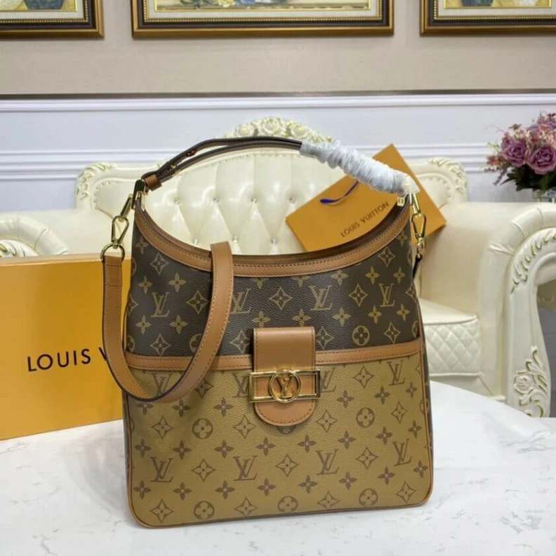 Mythick ru Calfskin LV Hobo Dauphine MM