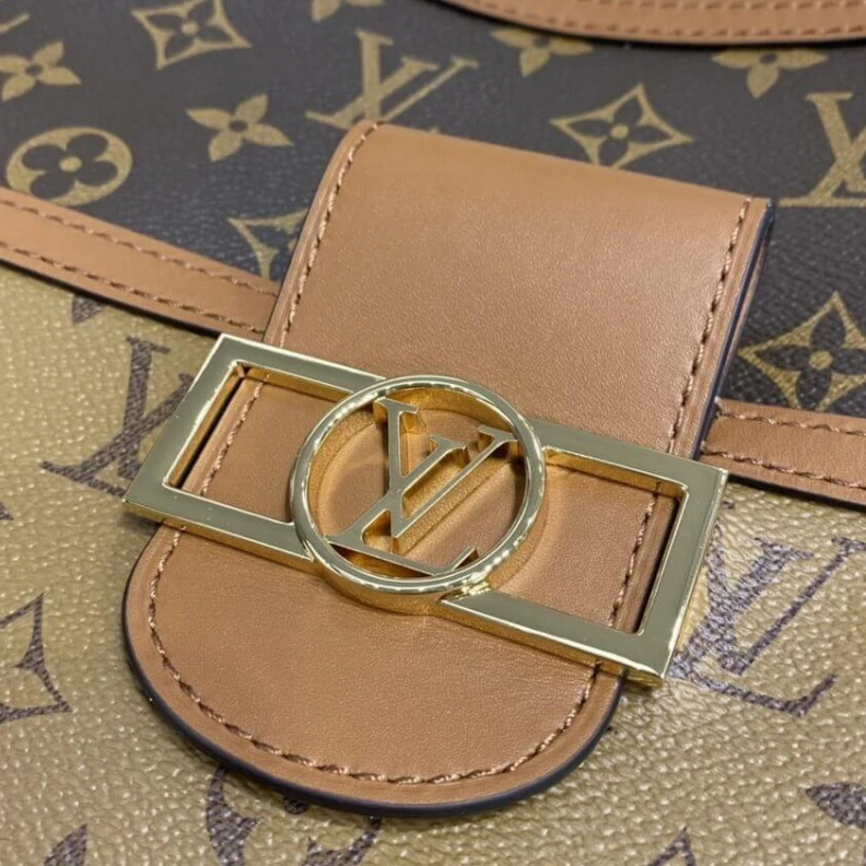 Mythick ru Calfskin LV Hobo Dauphine MM