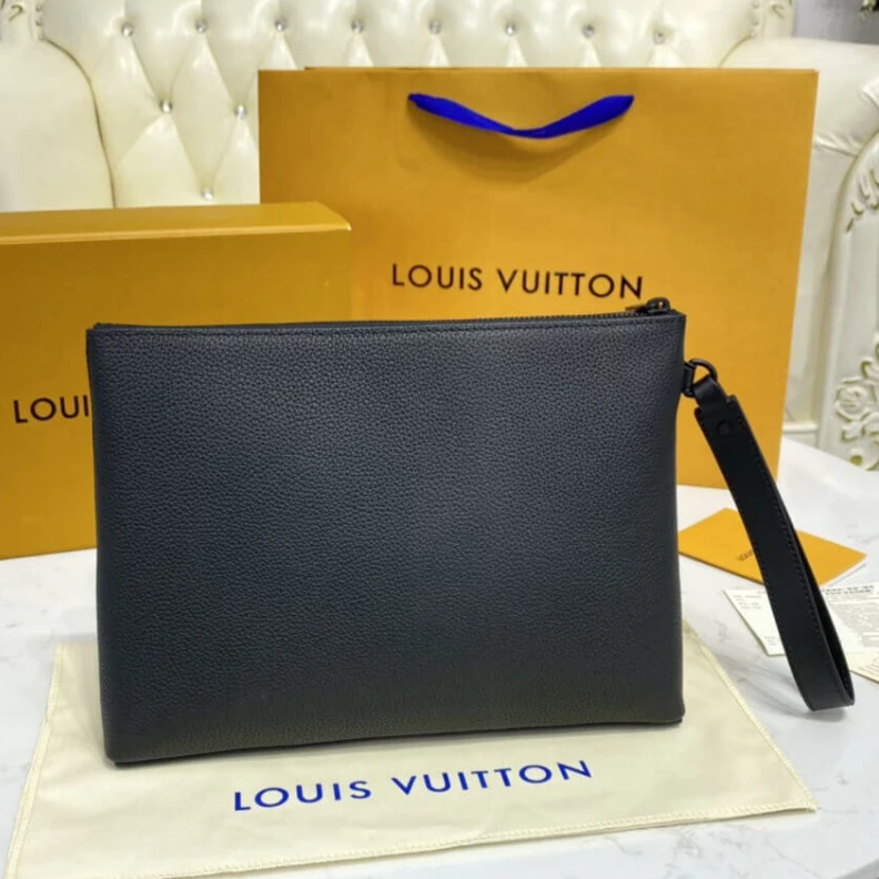 Mythick Zipped cl Louis Vuitton Ipad Pouch