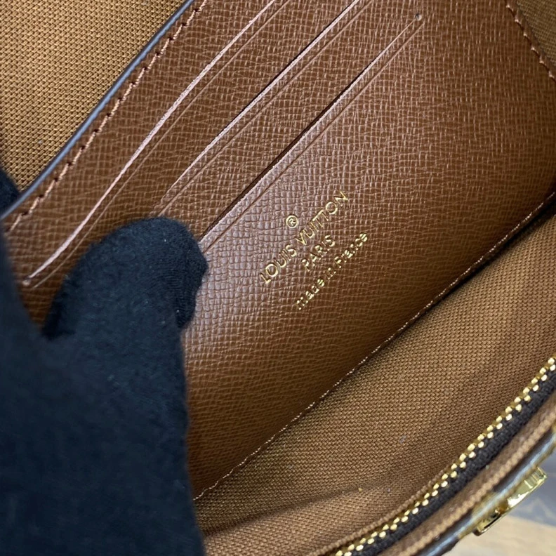 Lv belts replica Goldcolou Louis Vuitton Ivy Wallet On Chain Bag