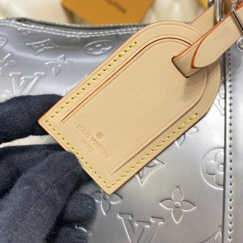 Mythick ru Leather h Louis Vuitton Keepall Bandouliere 50 Silver