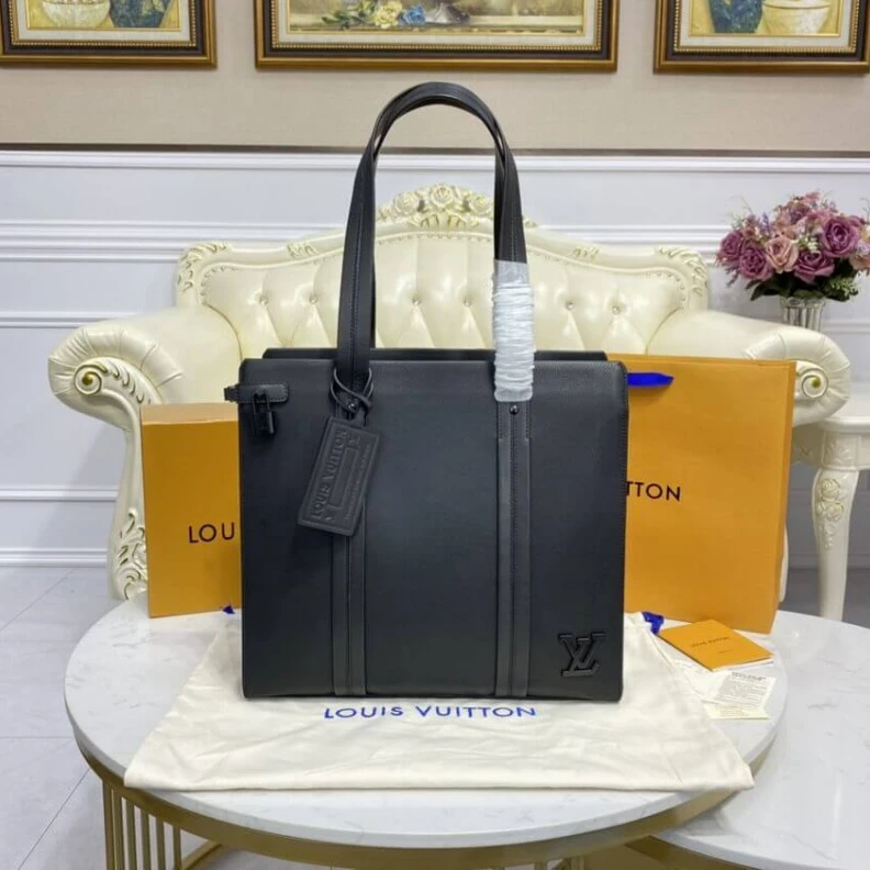 Mythick ru Black gra Louis Vuitton LV Aerogram Tote Bag