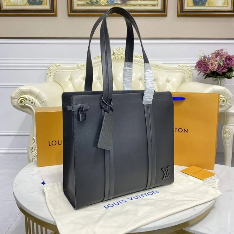 Mythick ru Black gra Louis Vuitton LV Aerogram Tote Bag