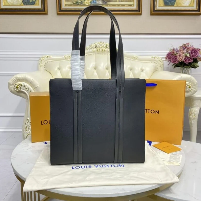 Mythick ru Black gra Louis Vuitton LV Aerogram Tote Bag