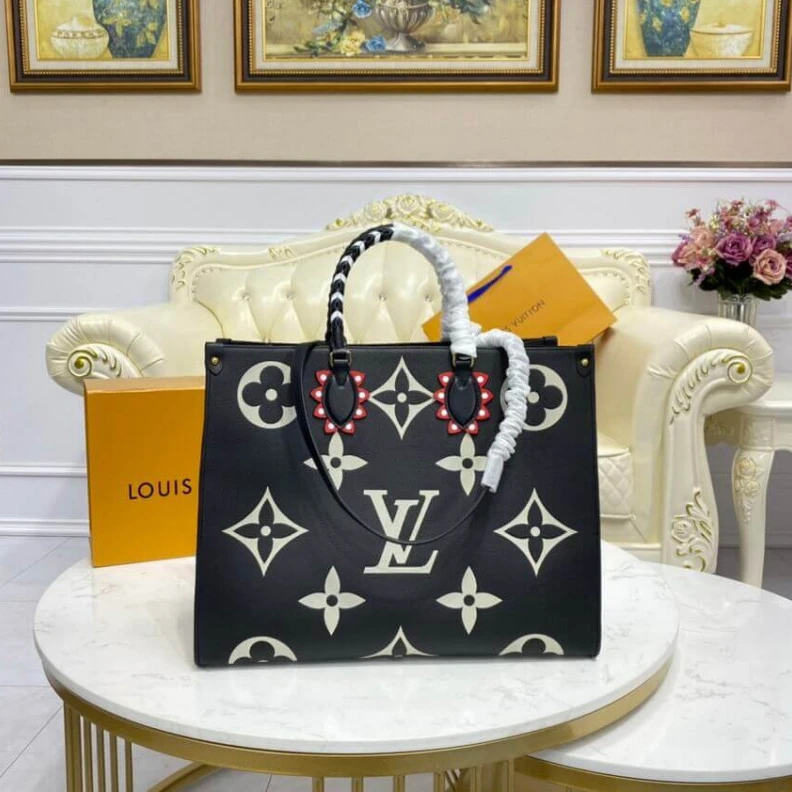 Louis vuitton locations Grained c Louis Vuitton LV Crafty OnTheGo GM Black Cream