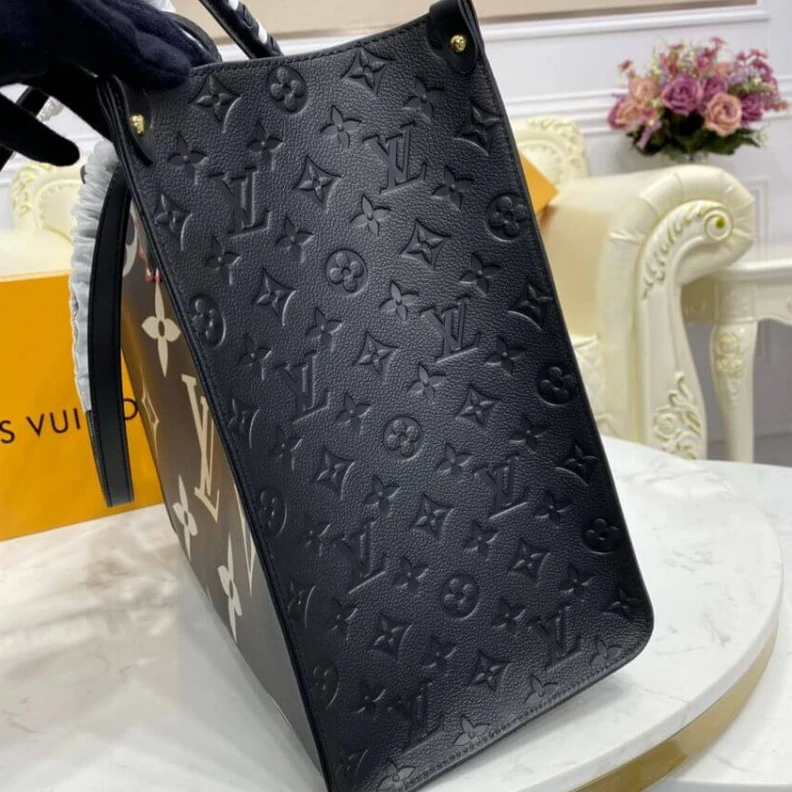 Louis vuitton locations Grained c Louis Vuitton LV Crafty OnTheGo GM Black Cream