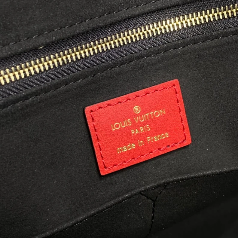 Louis vuitton locations Grained c Louis Vuitton LV Crafty OnTheGo GM Black Cream