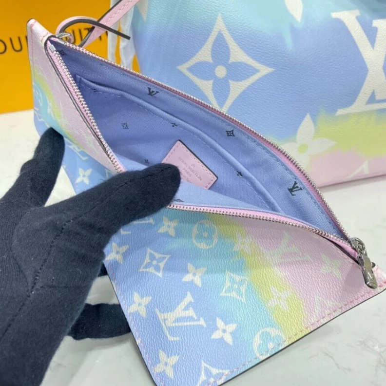 Replica bags Inspired b Louis Vuitton LV Escale Neverfull MM Pastel Pink