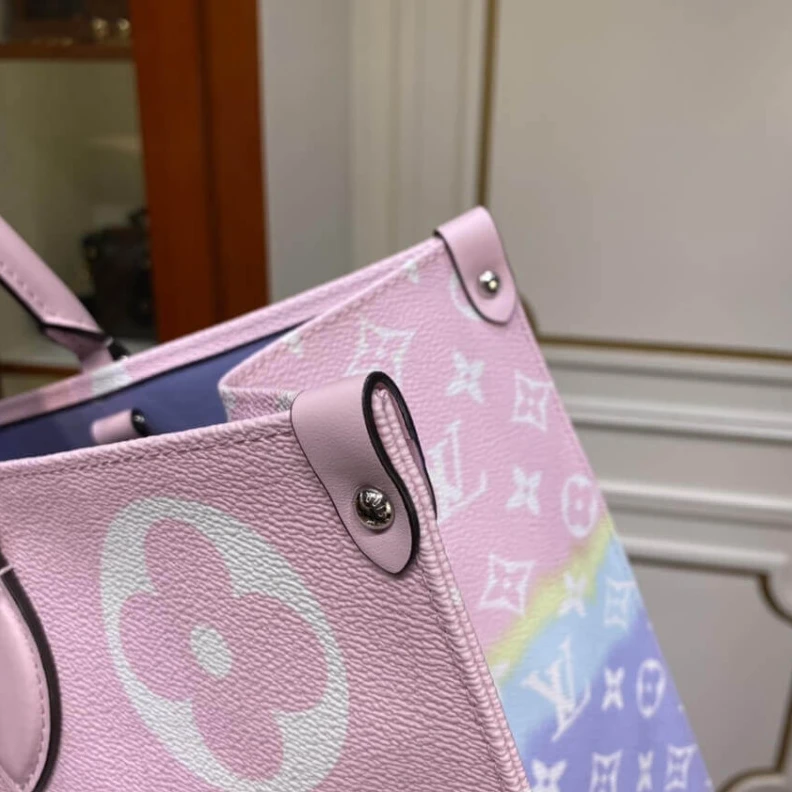 Replica bag Flat zipp Louis Vuitton LV Escale Onthego GM Pastel Pink