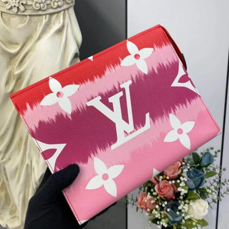 Red pink Louis Vuitton LV Escale Toiletry Pouch 26 Red Pink