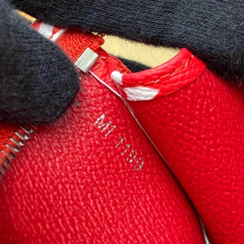 Louis vuitton locations Red pink Louis Vuitton LV Escale Toiletry Pouch 26 Red Pink
