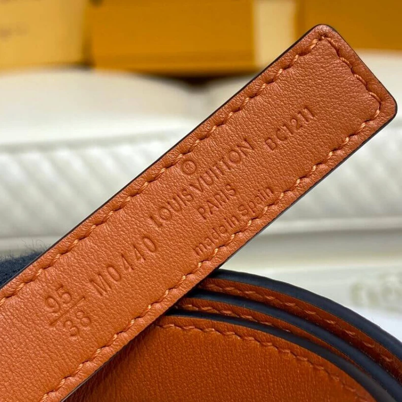 Mythick.ru The LV Ico Louis Vuitton LV Iconic 20mm Reversible Belt