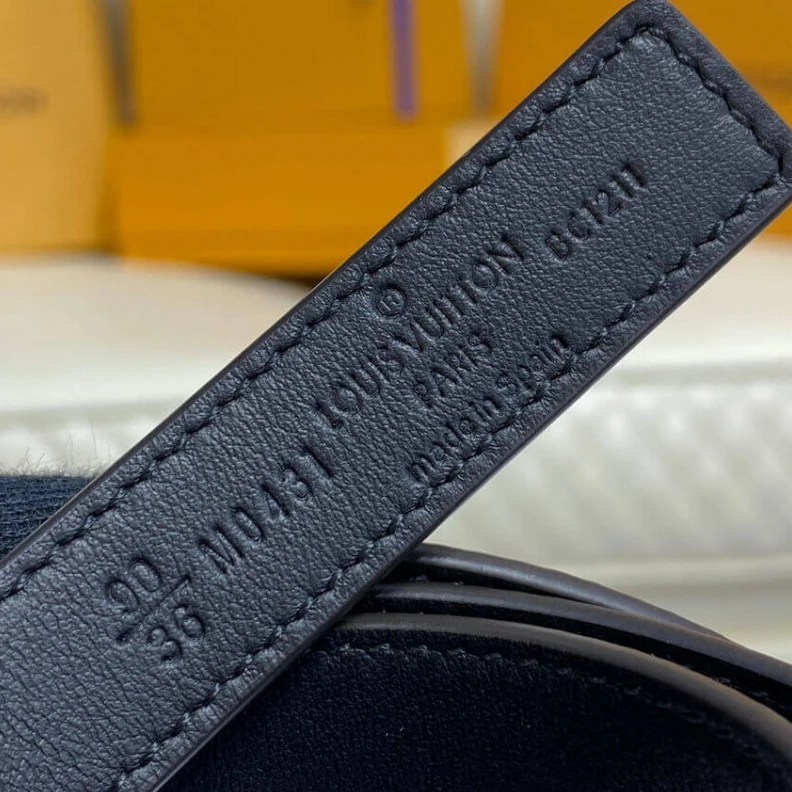 Replica bag LV Iconic Louis Vuitton LV Iconic 20mm Reversible Belt