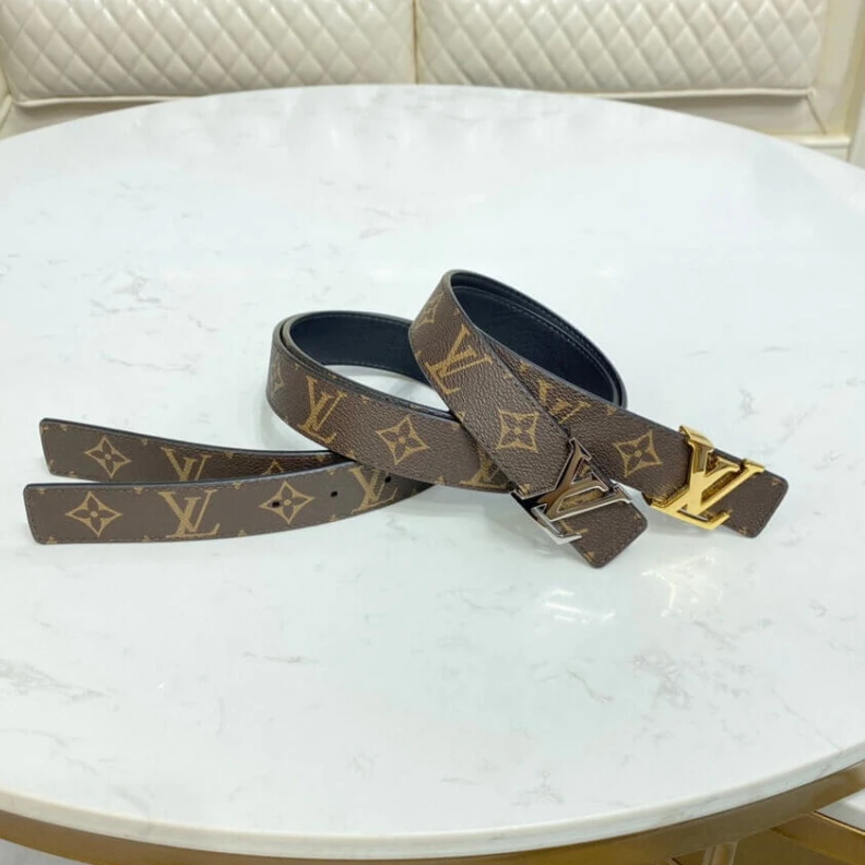 Replica bags lv This LV In Louis Vuitton LV Initiales 30mm Reversible Blet
