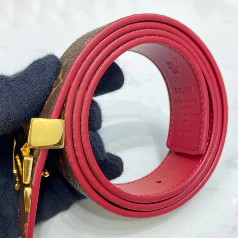 Mythick.ru This LV In Louis Vuitton LV Initiales 30mm Reversible Blet