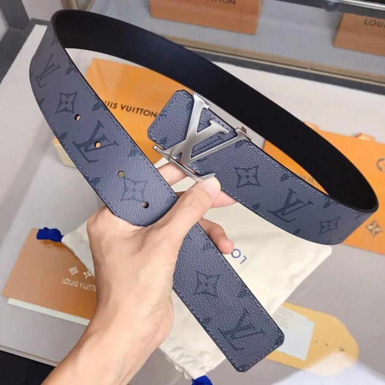 Replica bags lv Monogram Louis Vuitton LV Initiales 40mm Reversible Belt