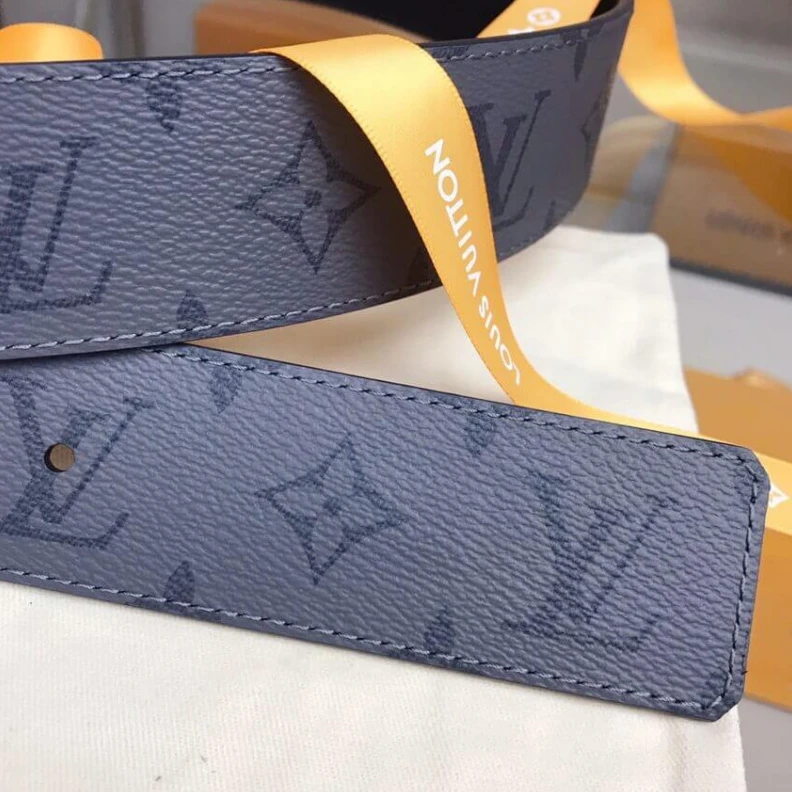 Replica bags lv Monogram Louis Vuitton LV Initiales 40mm Reversible Belt