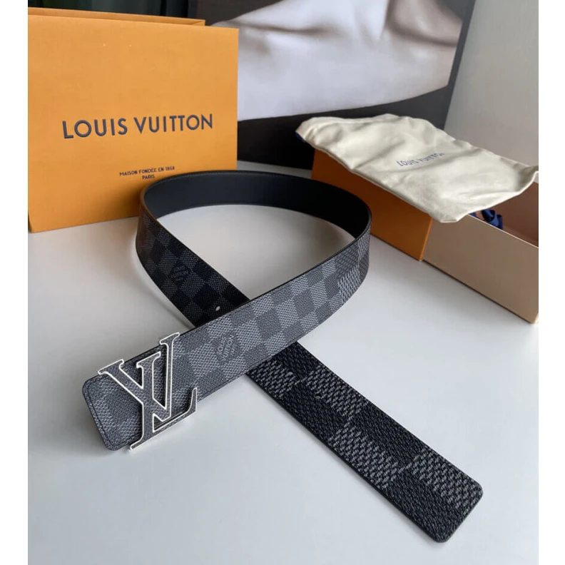 Lv belts replica This LV In Louis Vuitton LV Initiales 40mm Reversible Belt