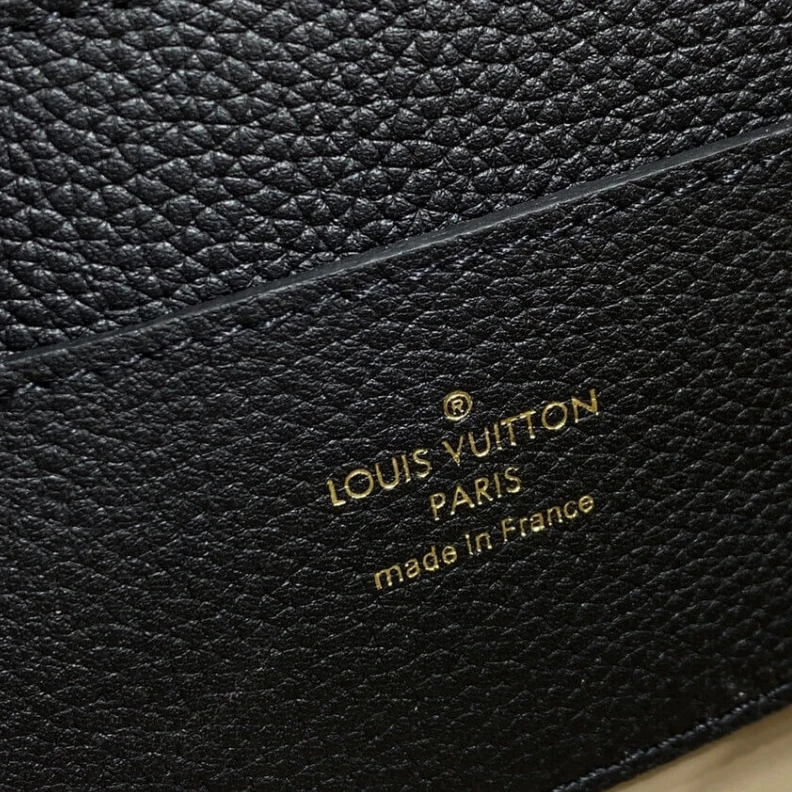 Lv belts replica Grained c Louis Vuitton LV Pont 9 Soft MM Black