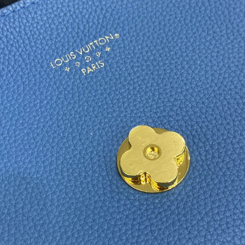 Replica bag Strap: Re Louis Vuitton LV Pont 9 Soft MM Blue