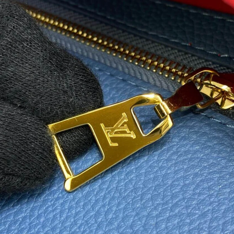 Replica bag Strap: Re Louis Vuitton LV Pont 9 Soft MM Blue