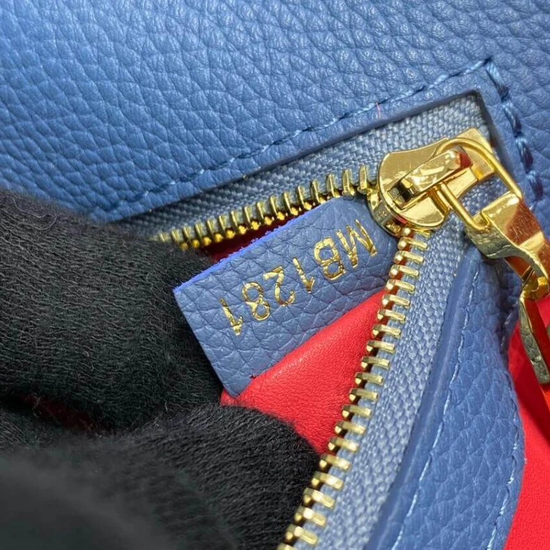Replica bag Strap: Re Louis Vuitton LV Pont 9 Soft MM Blue