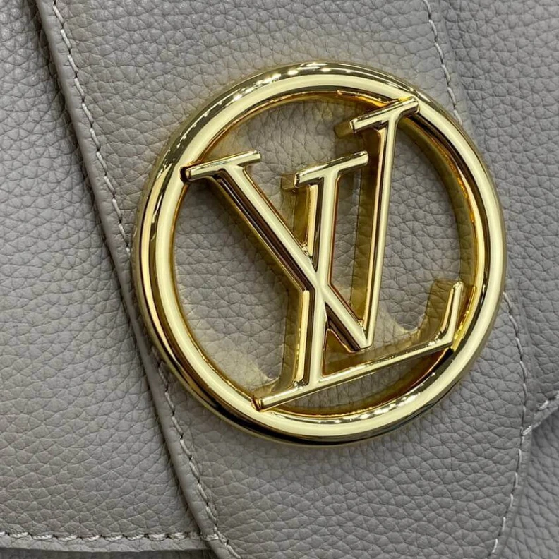 Mythick ru   Louis Vuitton LV Pont 9 Soft MM Grey