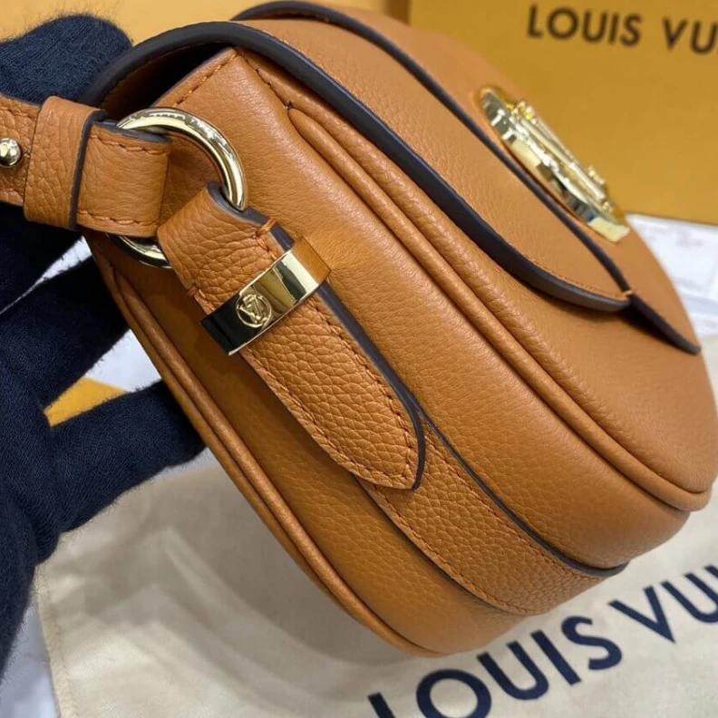Lv belts replica Louis Vuitton LV Pont 9 Soft MM Sienne Doree