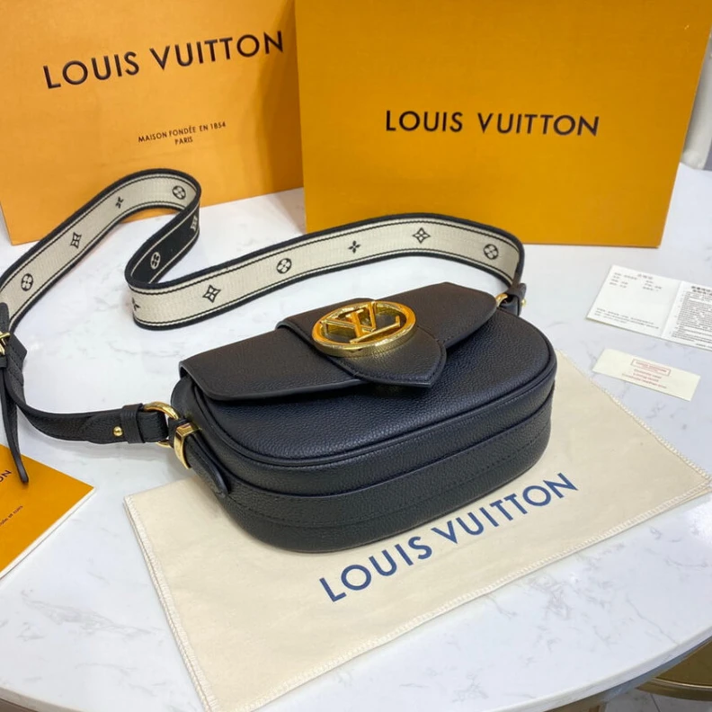 Replica bags LV Circle Louis Vuitton LV Pont 9 Soft PM Black