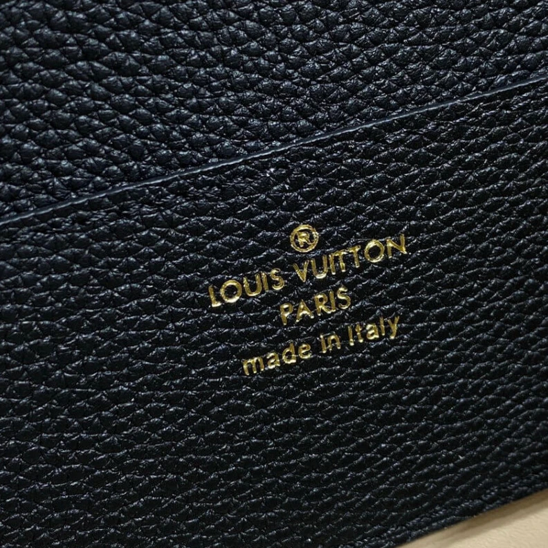 Replica bags LV Circle Louis Vuitton LV Pont 9 Soft PM Black