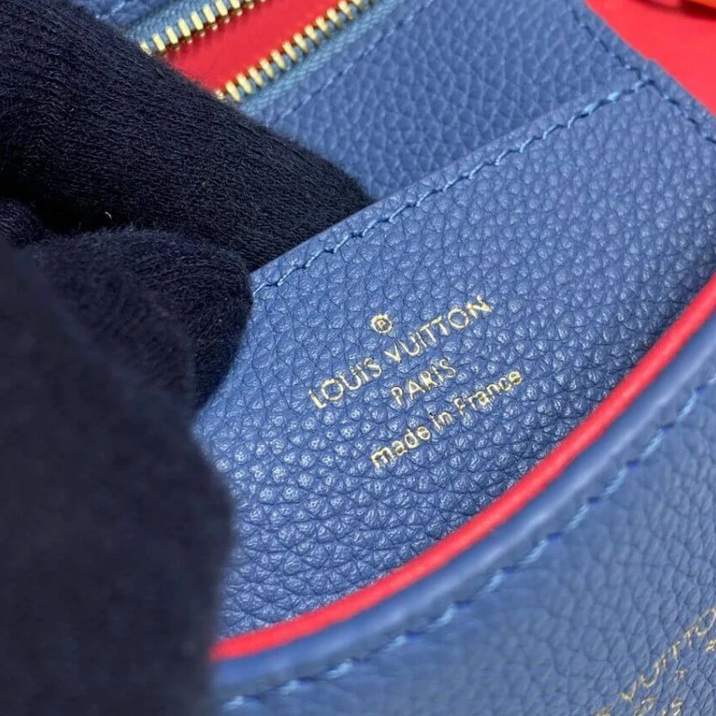 Louis vuitton locations Louis Vuitton LV Pont 9 Soft PM Blue