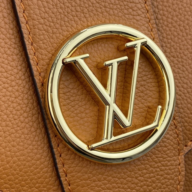 Mythick Louis Vuitton LV Pont 9 Soft PM Golden Siena