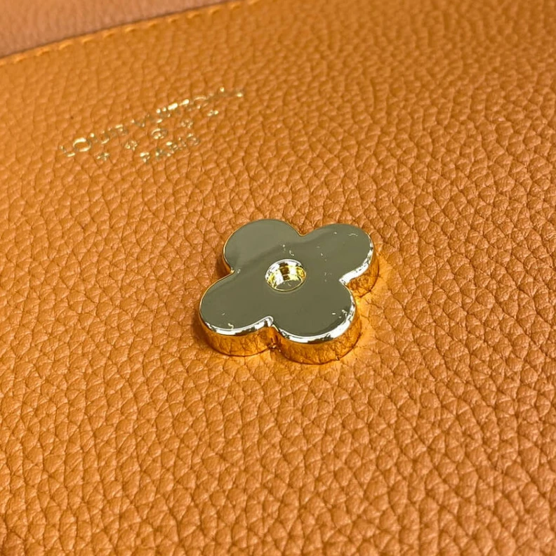 Mythick Louis Vuitton LV Pont 9 Soft PM Golden Siena