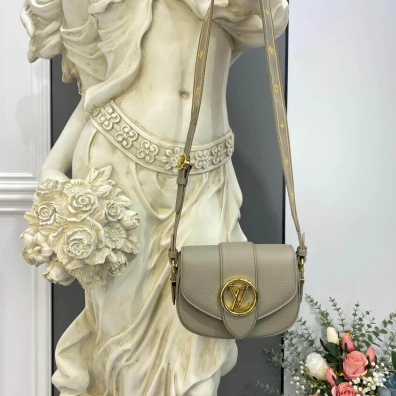 Replica bags lv Strap dro Louis Vuitton LV Pont 9 Soft PM Gris