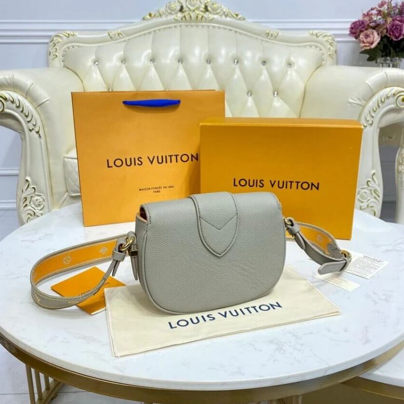 Replica bags lv Strap dro Louis Vuitton LV Pont 9 Soft PM Gris