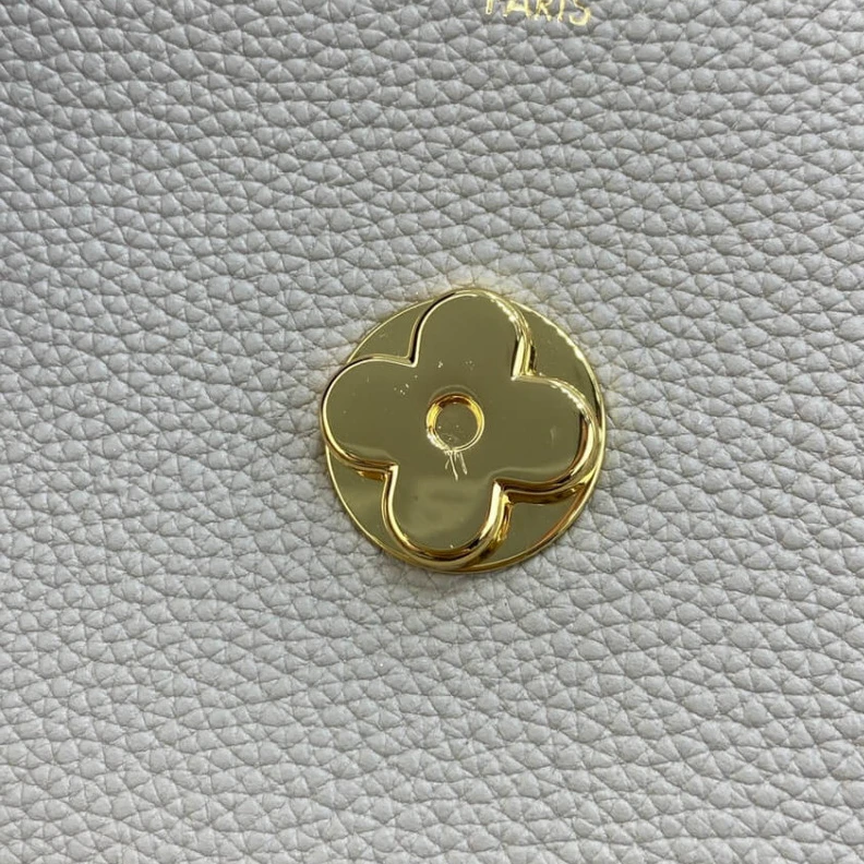 Replica bags lv Strap dro Louis Vuitton LV Pont 9 Soft PM Gris