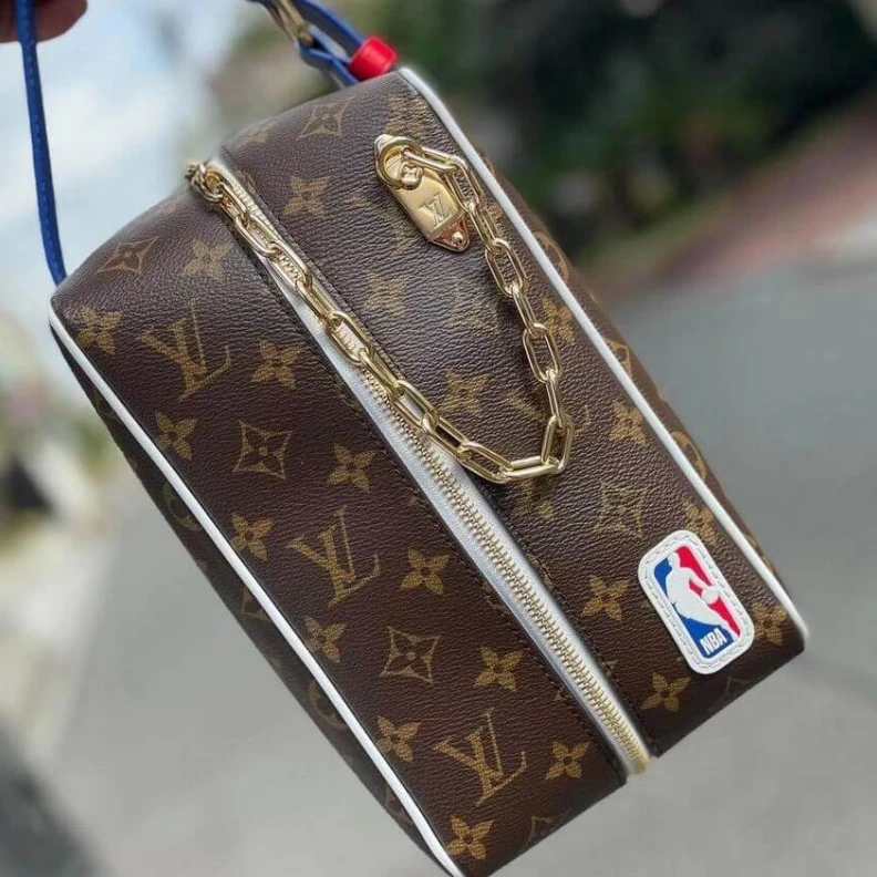Replica bags Monogram Louis Vuitton LV x NBA Cloakroom Dopp Kit