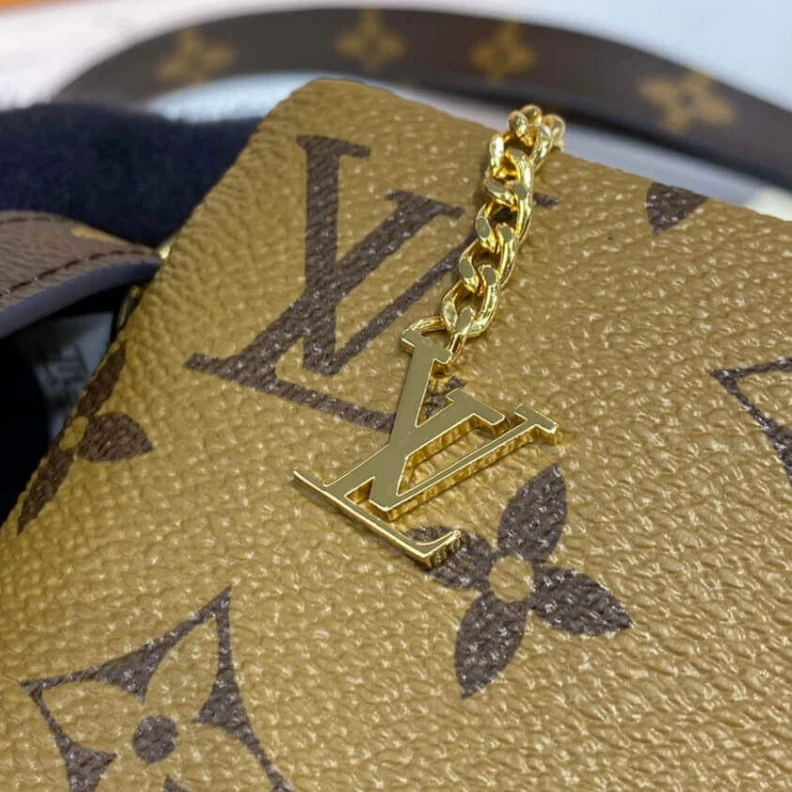 Replica bags lv 3 individ Louis Vuitton LV3 Pouch