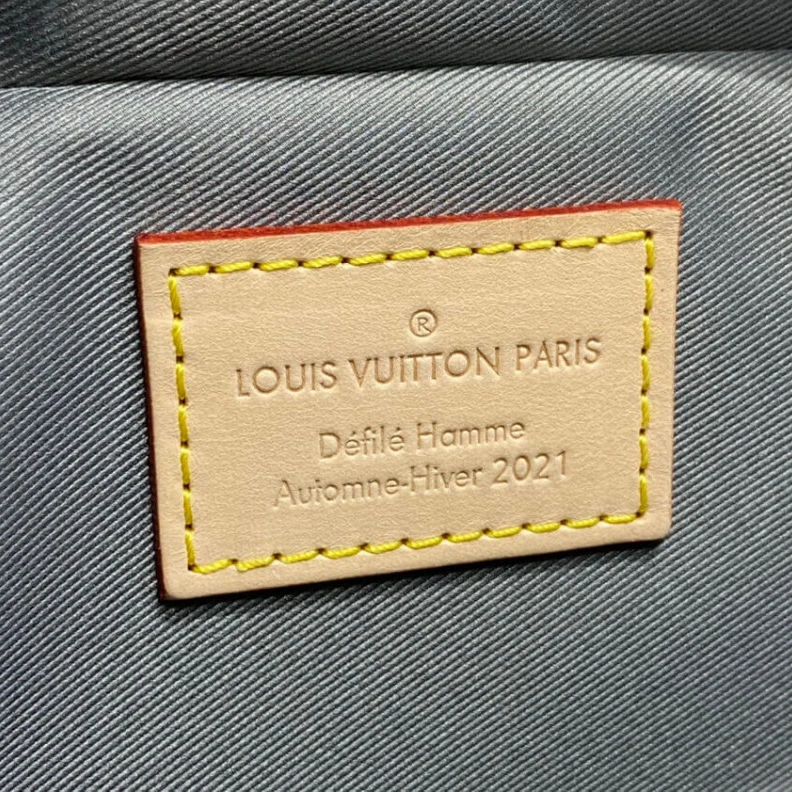 Mythick.ru Louis Vuitton LVXNBA Handle Trunk Silver