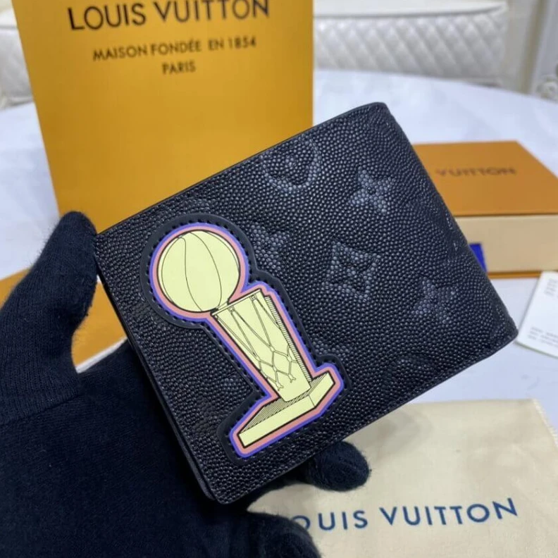 Mythick.ru Black Louis Vuitton LVXNBA Multiple Wallet Black
