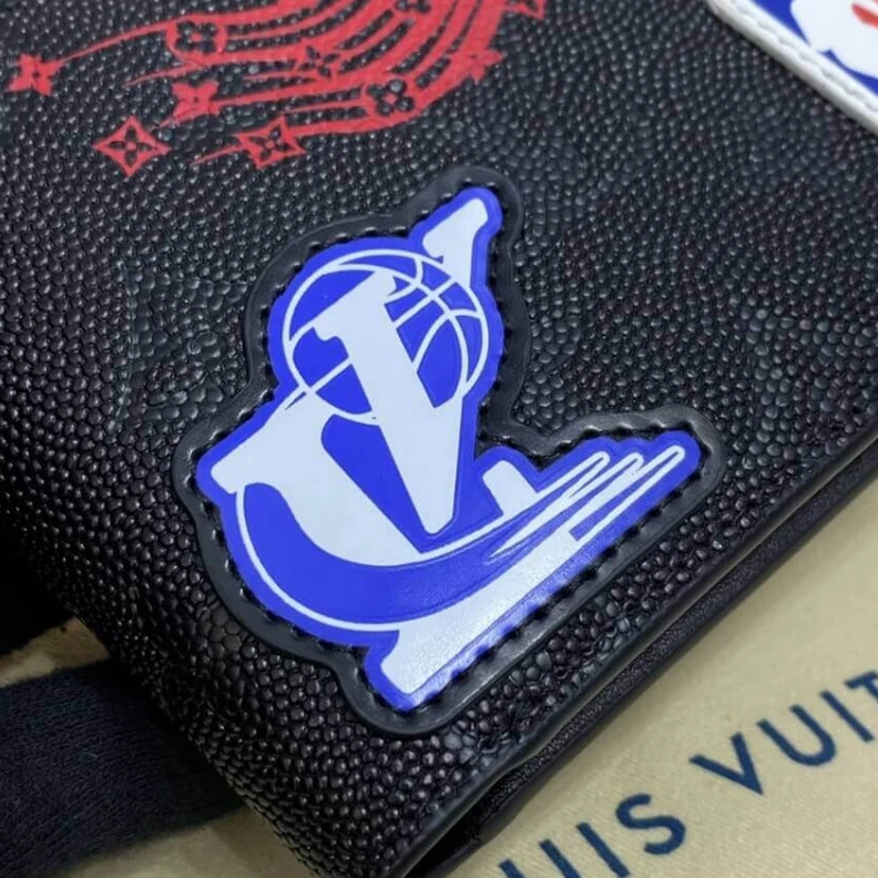 Mythick.ru Black Louis Vuitton LVXNBA Multiple Wallet Black